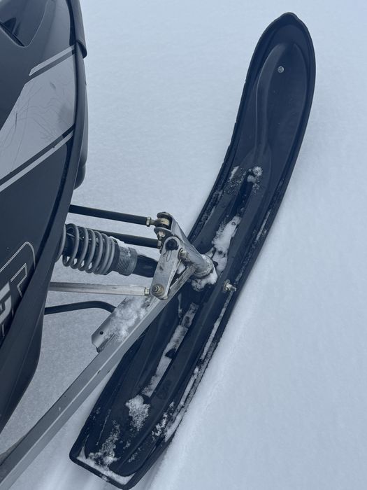 Продам снегаход polaris