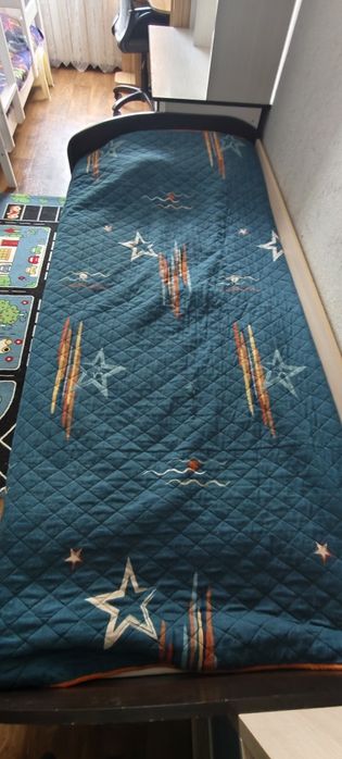 Срочно недорого продам кровать