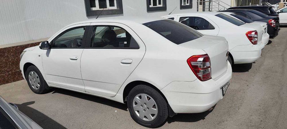 Организация Продаёт Chevrolet Cobalt 2015 г .