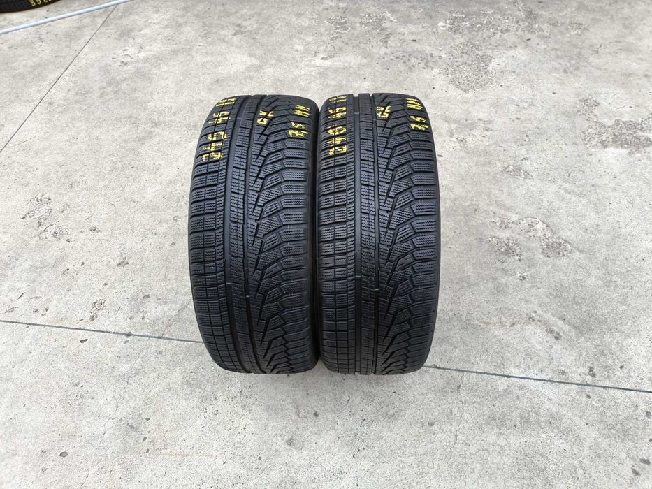 Doua anvelope iarna 245 45 19 hankook winter I*cept evo2 profil de 7,5 mm