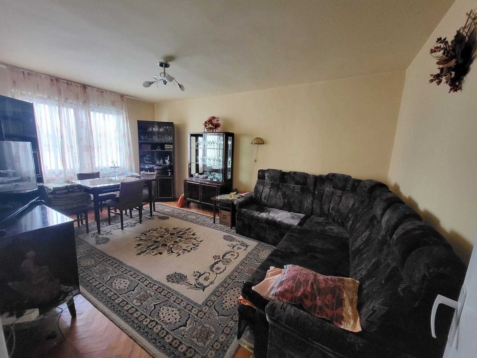 Vand apartament 3 camere Reghin, str. Rodnei