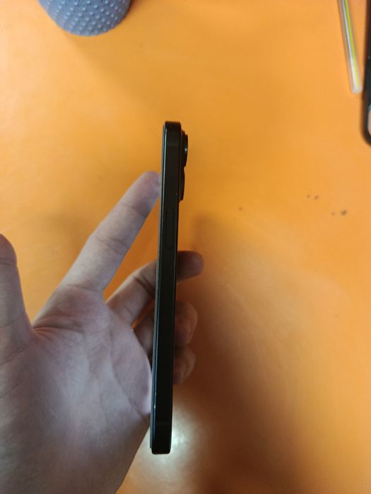 Айфон 15 с гарантии идеял состояние