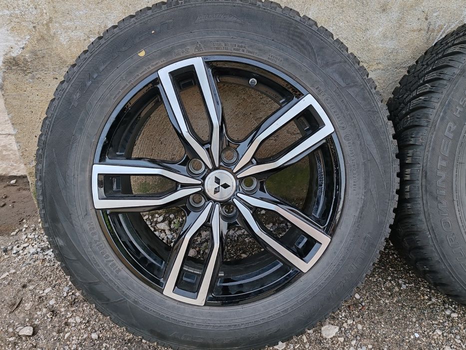 Митсубиши 215/65/17, Mitsubishi