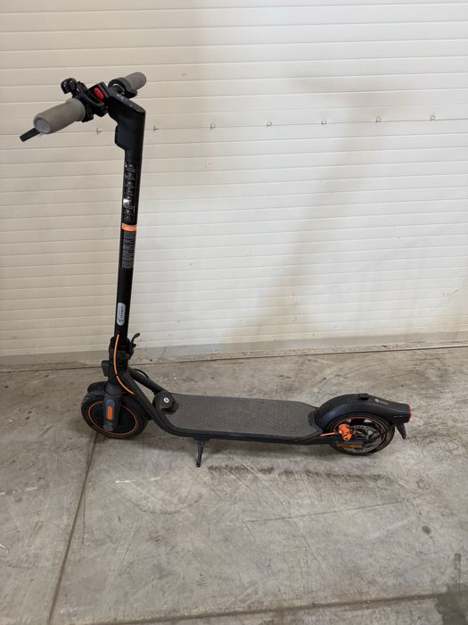 Ninebot Kickscooter F40e