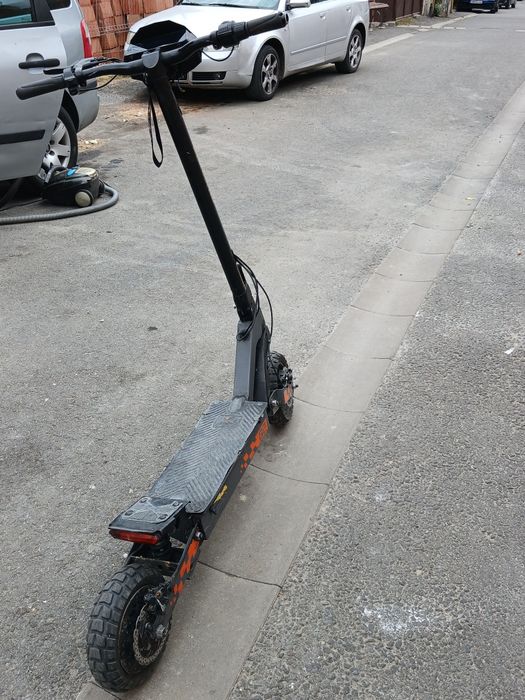 Vând trotinetă kukirin g2 2024