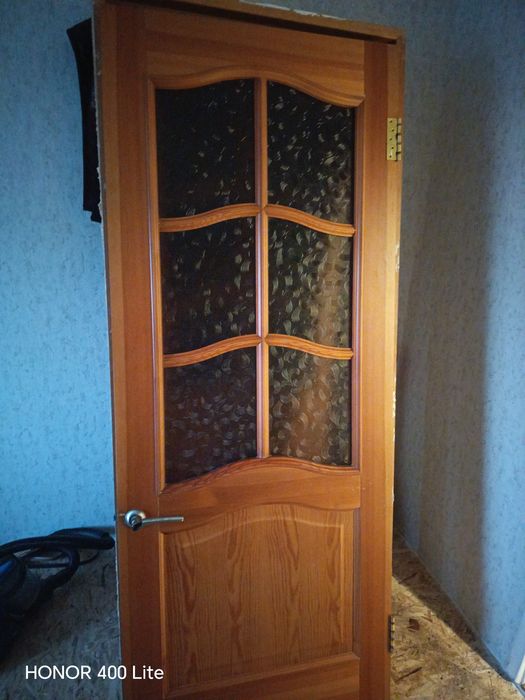 Продам двери деревянные