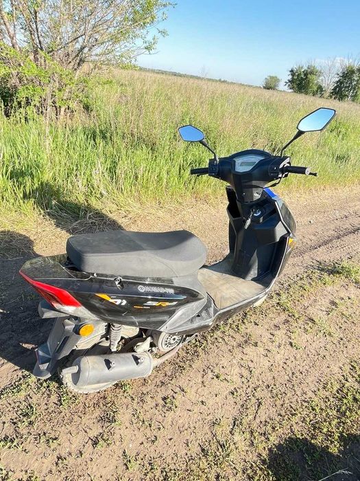 Продам скутер Nomad 700