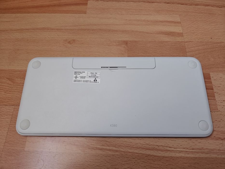Клавиатура Logitech K380