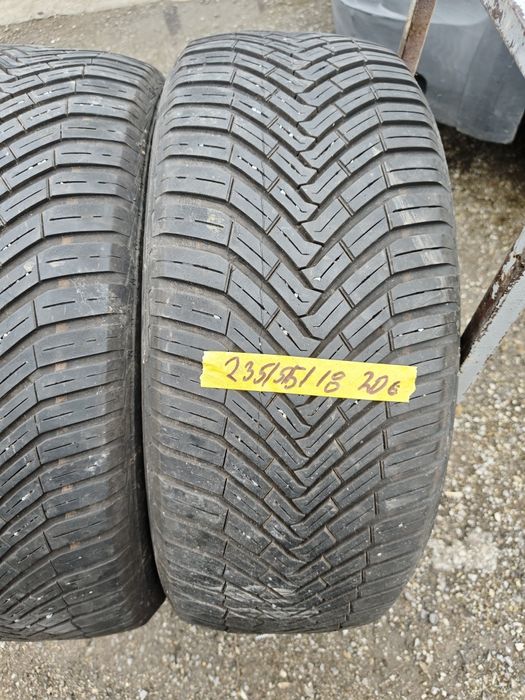 235/55/18 Continental All season contact