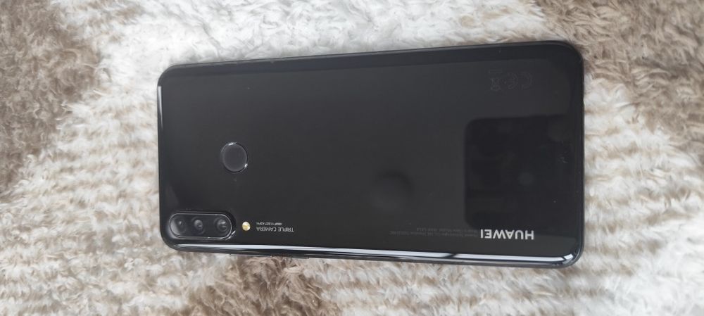 Телефони Huawei P30 Lite