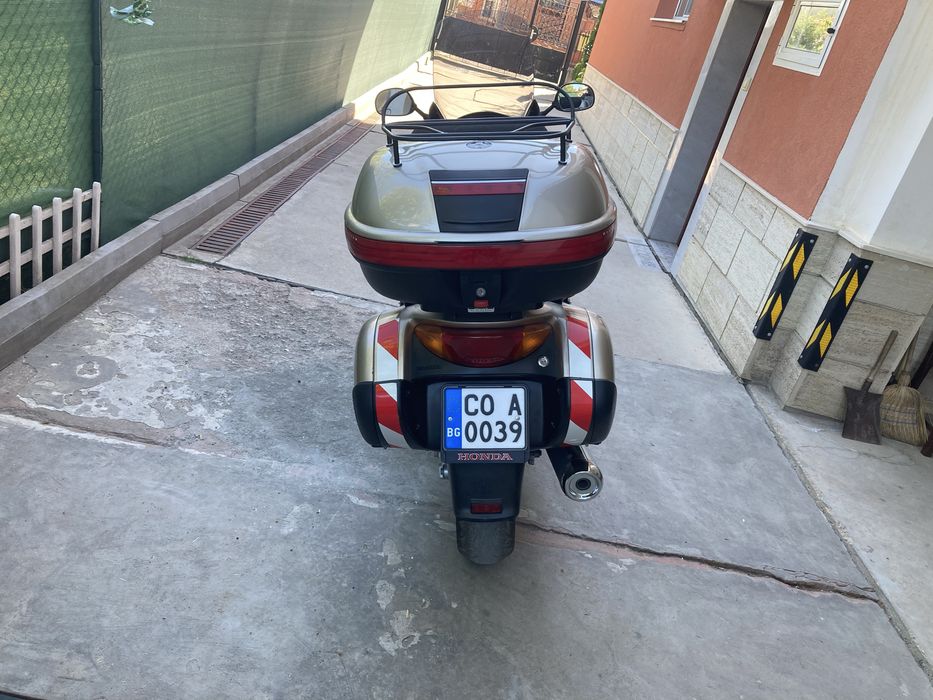 Хонда Дювил 650