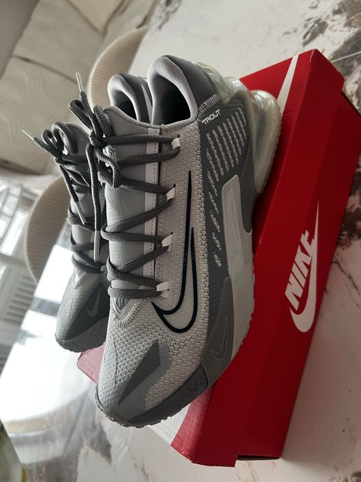 Кроссовки мужские Nike