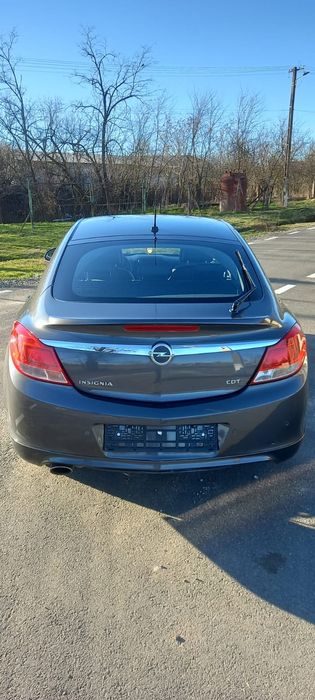 Opel insignia A .an 2011.Euro 5 A