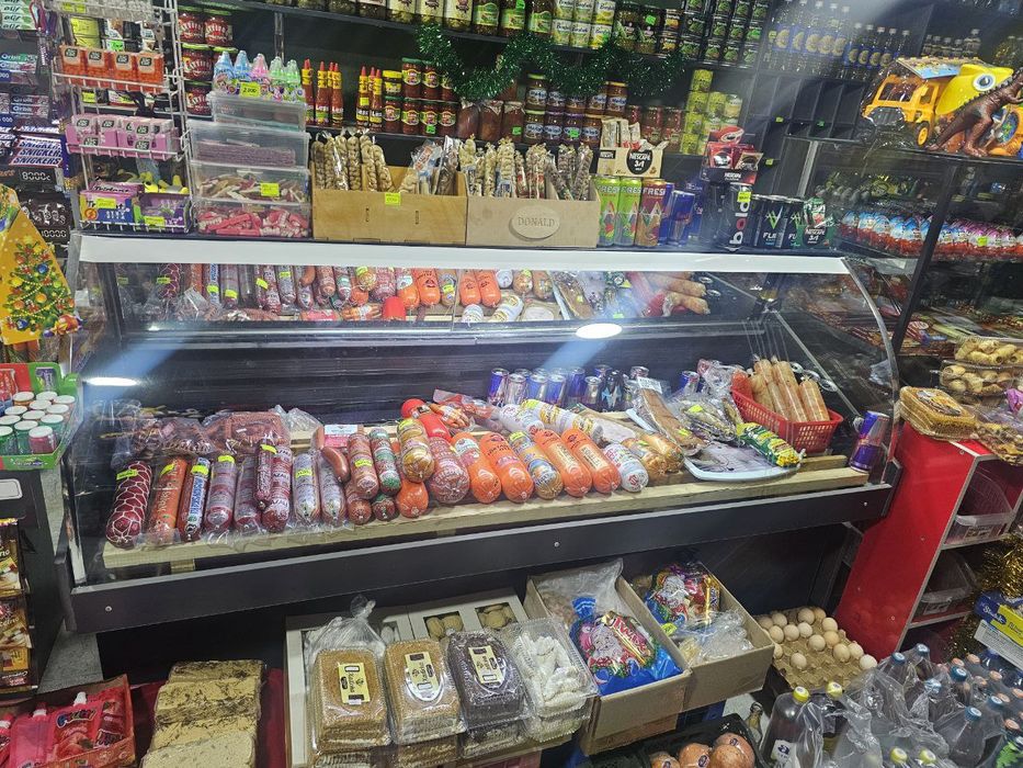 Витрений холодильник