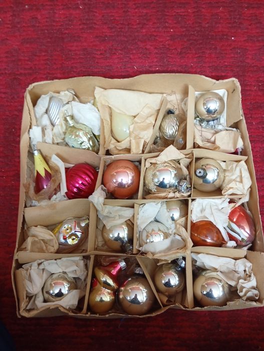 Продам ёлочные игрушки.