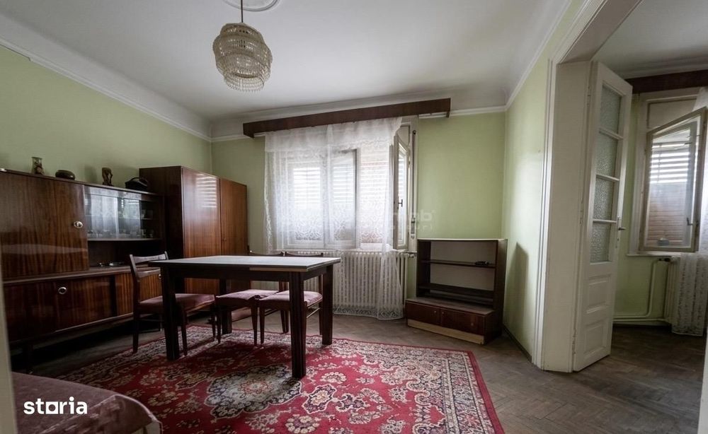 Imobil cu 3 apartamente - 270 mp construiti - langa Palatul Baroc – lo