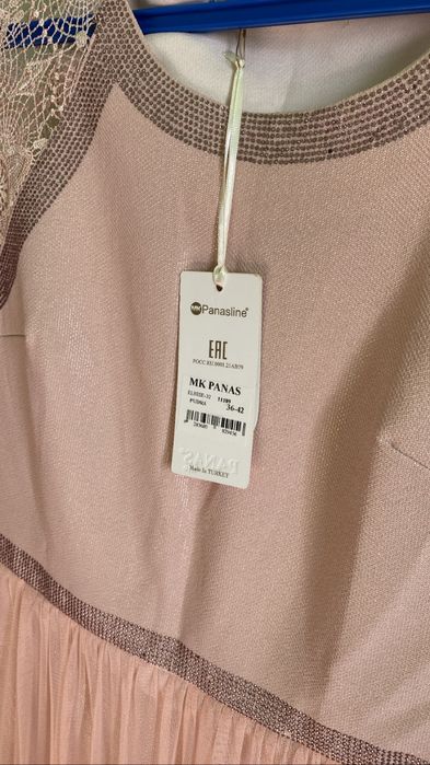 розовое платье новое