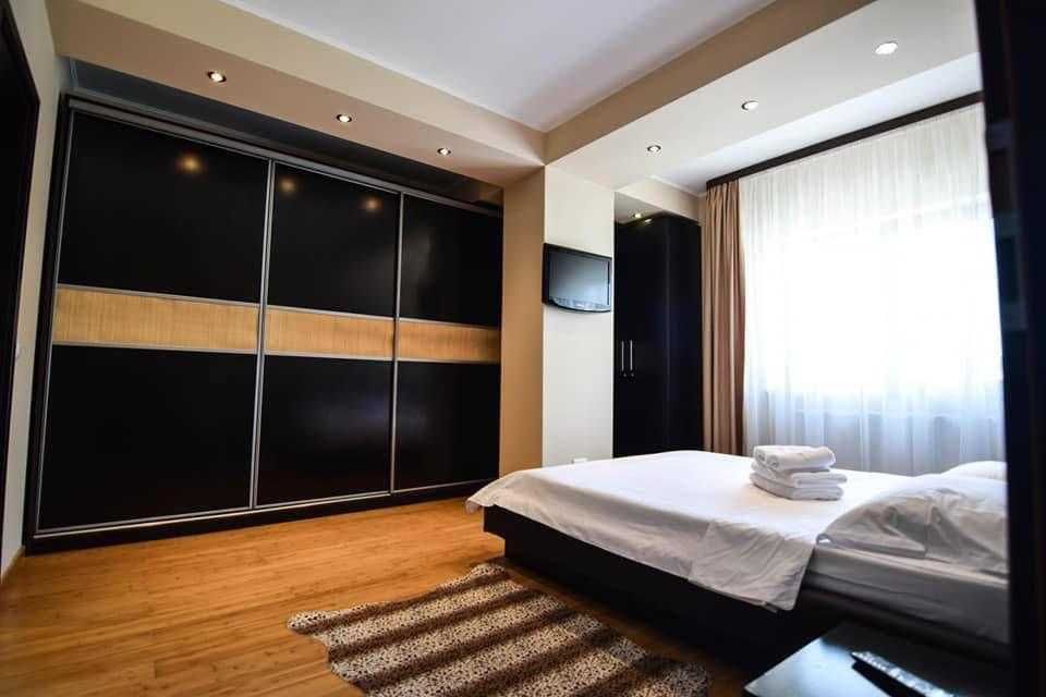 De închiriat apartament 3 camere in Mamaia