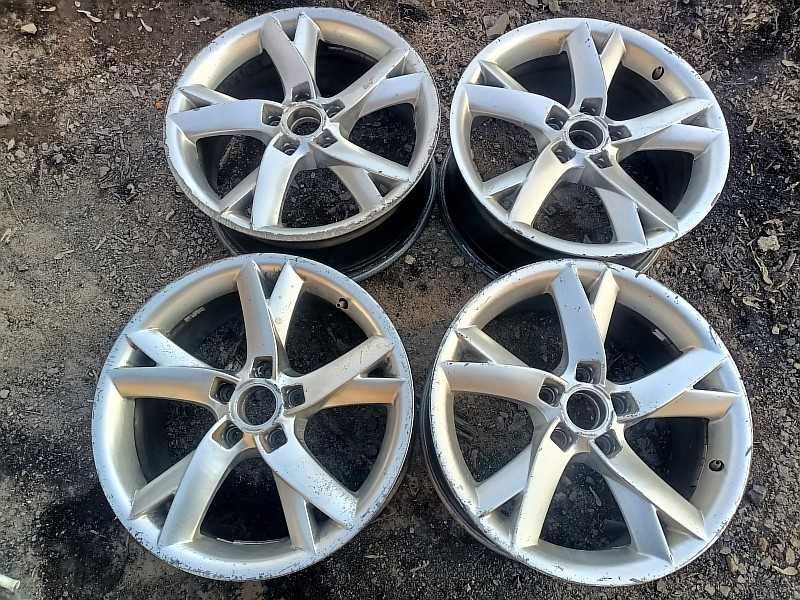 Продам легкосплавные диски на автомашину Audi