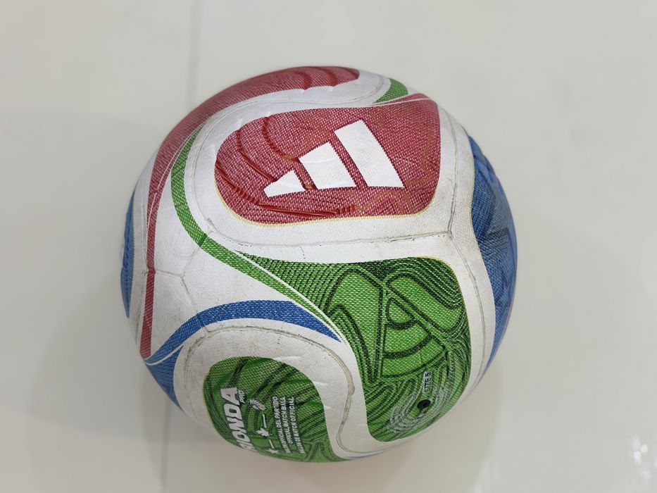 Adidas Trionda футбольный мяч