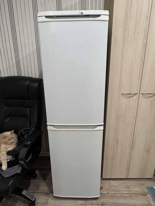 Продам холодильник
