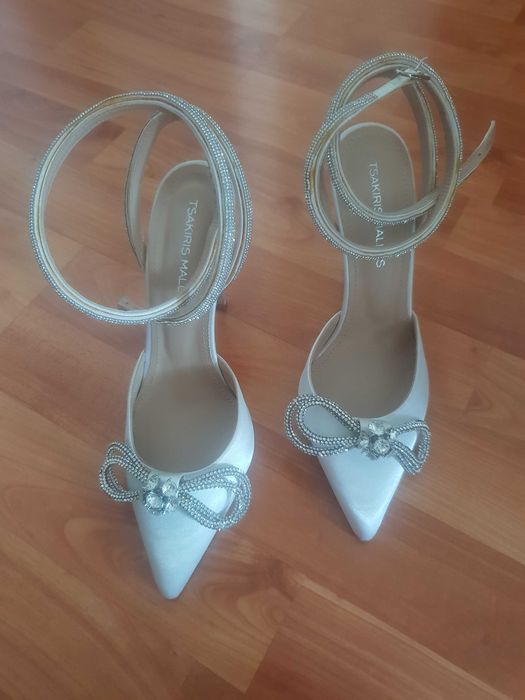 Pantofi eleganti