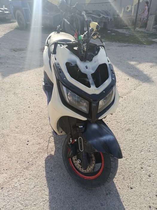 Продается М8 LI YA