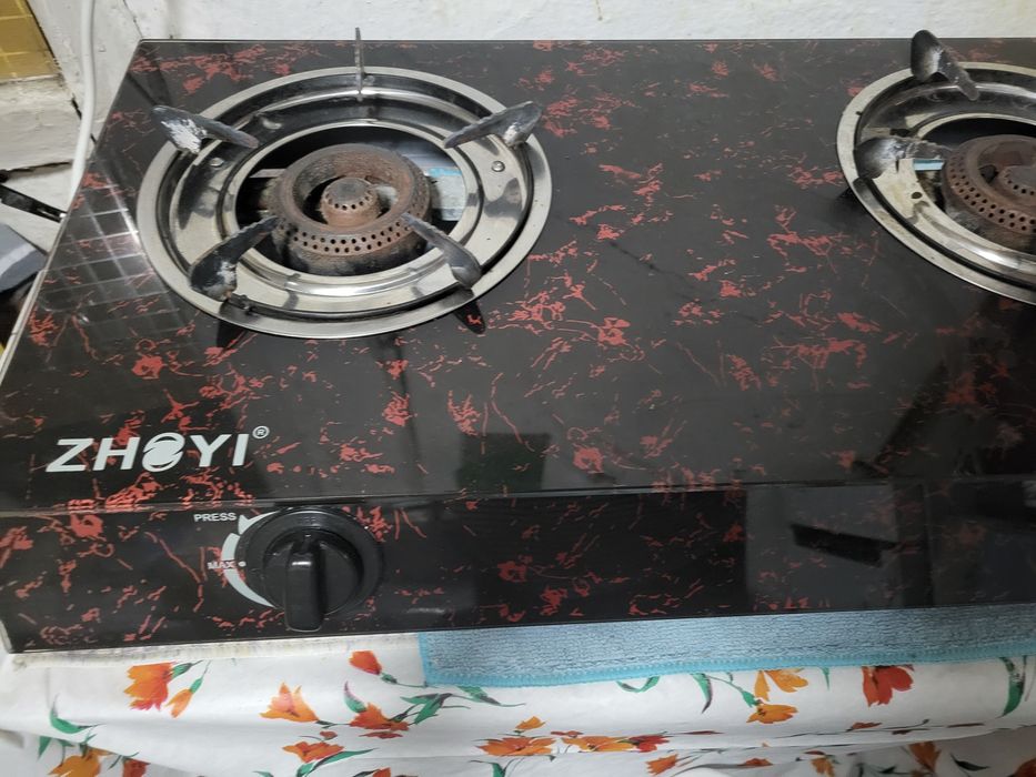 Продам срочно настольную газ плиту