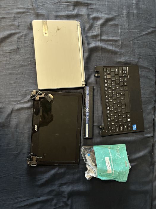 Piese netbook, ecrane functionale