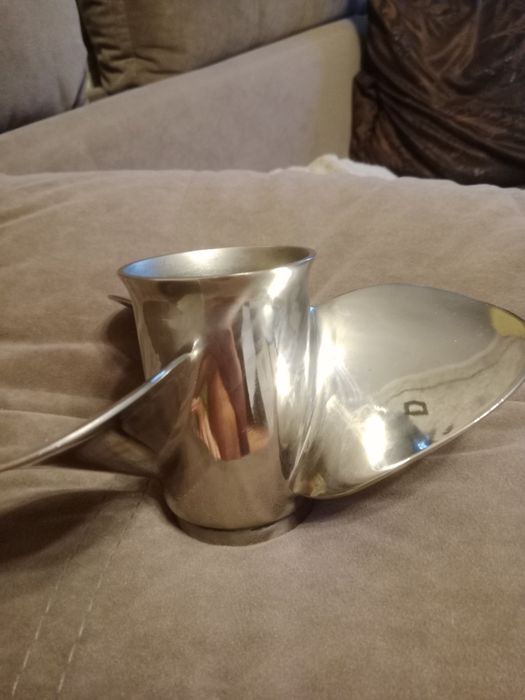 Нержавеющая сталь.