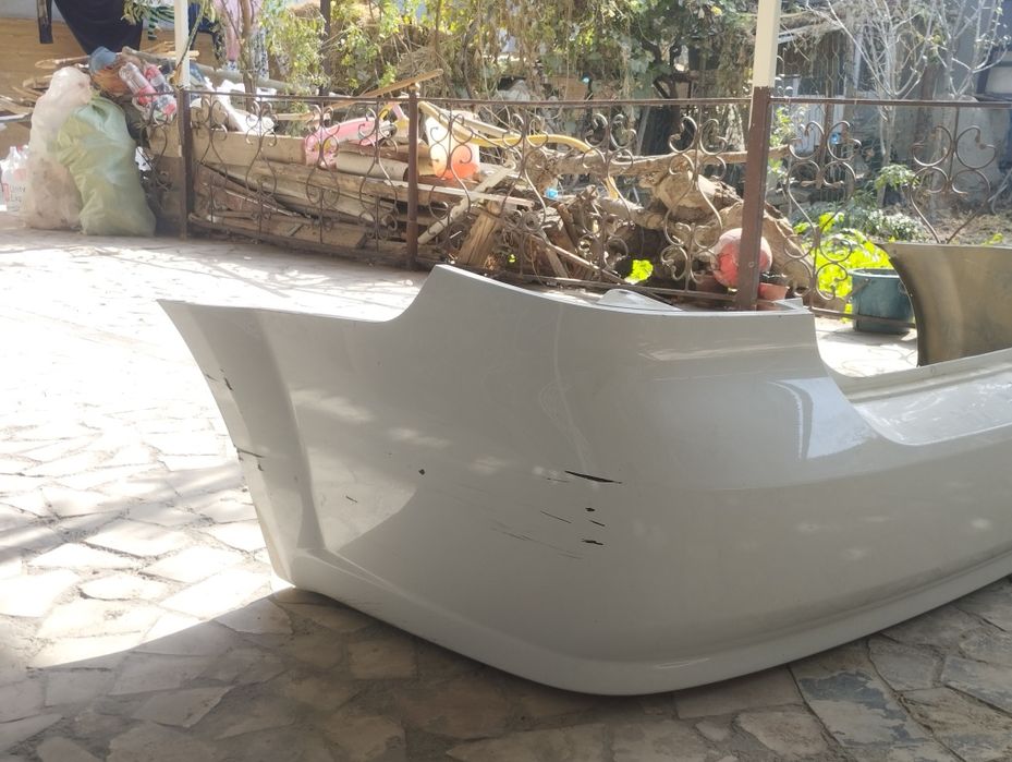 Nexia 3 orqa banfer sotiladi