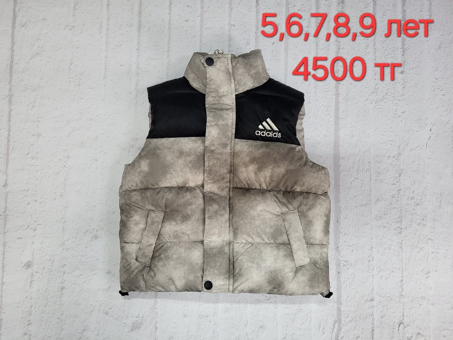 Продам детскую одежду