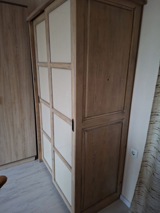 Гардероб ,Витрина