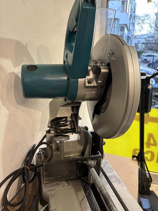 Отрезна машина MAKITA LC1230