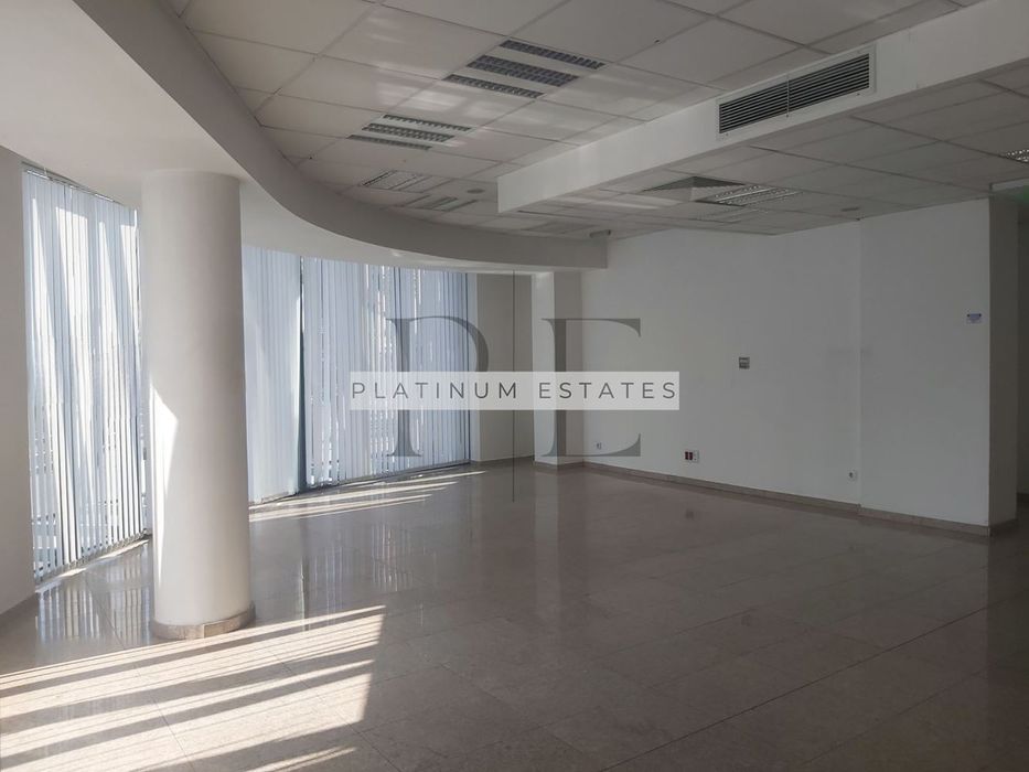 Дава се под наем Магазин в София, Център - 160 кв.м за 2200 € - Снимка #2