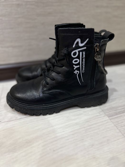 Продам сапожки осень-весна.