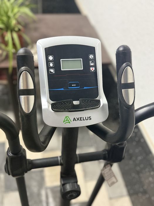 Axelus AX0029 velo trenajer sotiladi – holati zo’r