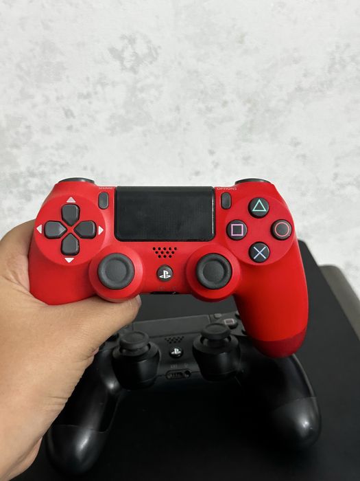 Срочно! Продам прошитую playstation 4 slim 1tb