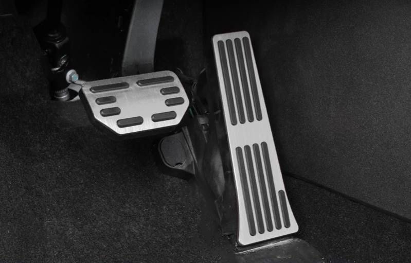 Leapmotor pedal nakladka xrom