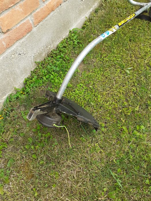 Vând trimer McCulloch