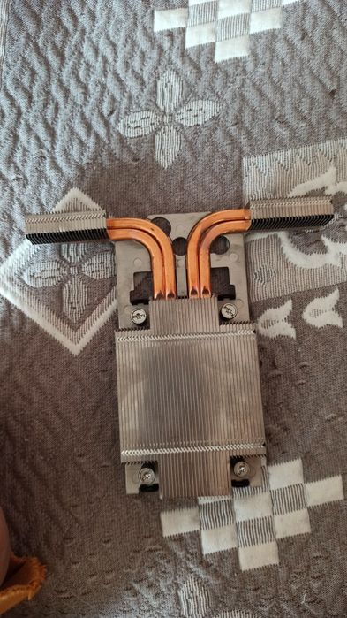 Радиатор за сървър HPE