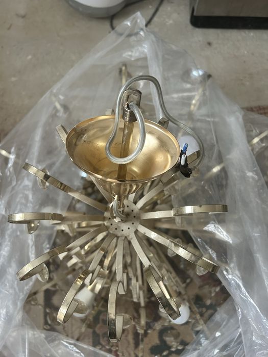 Люстра сатылады