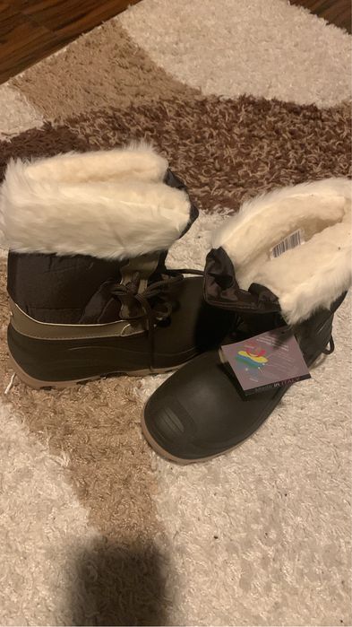 Vand cizme iarna noi