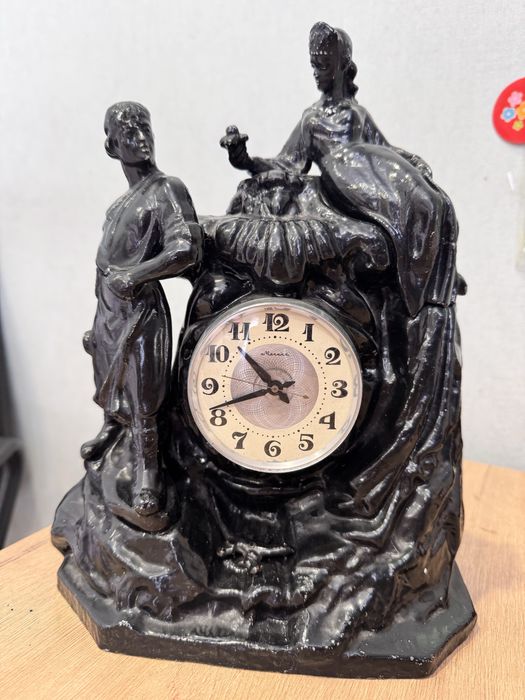 Часы сувенир механические