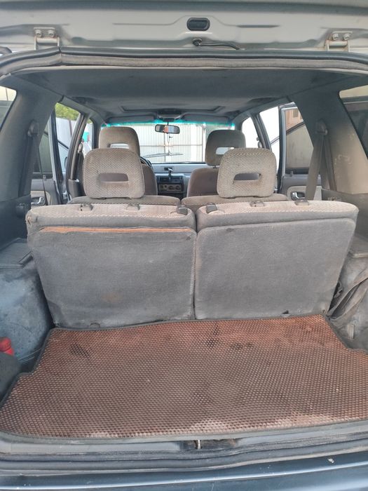 Mitsubishi space wagon 1.8