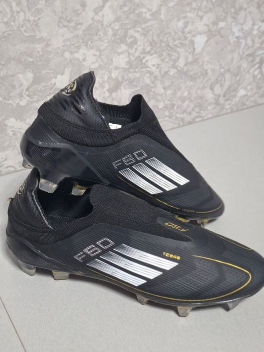 Бутцы adidas F50