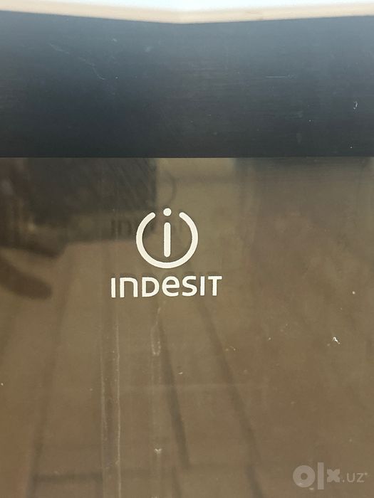Продается газ.плита Indesit