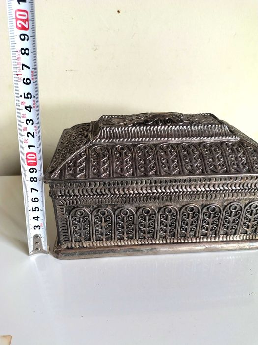 Страхотна Стара Посребрена Кутия За Бижута