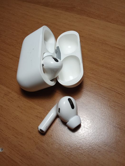 Айрподс про срочно продам