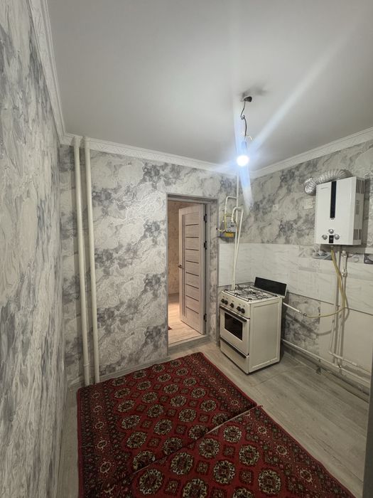 Срочно продается 3-комнатная квартира в городе Чирчик, возле роддома